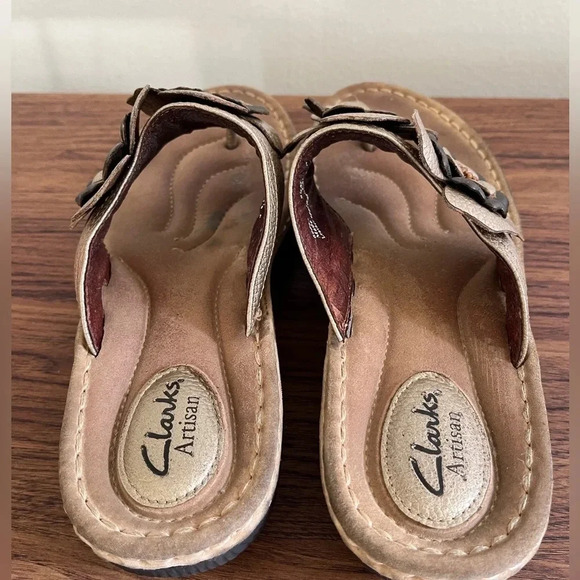 Clark Artisan Sz 9.5 Beaded Floral Metallic Platform Sandals Thongs Boho Femme - Picture 11 of 15